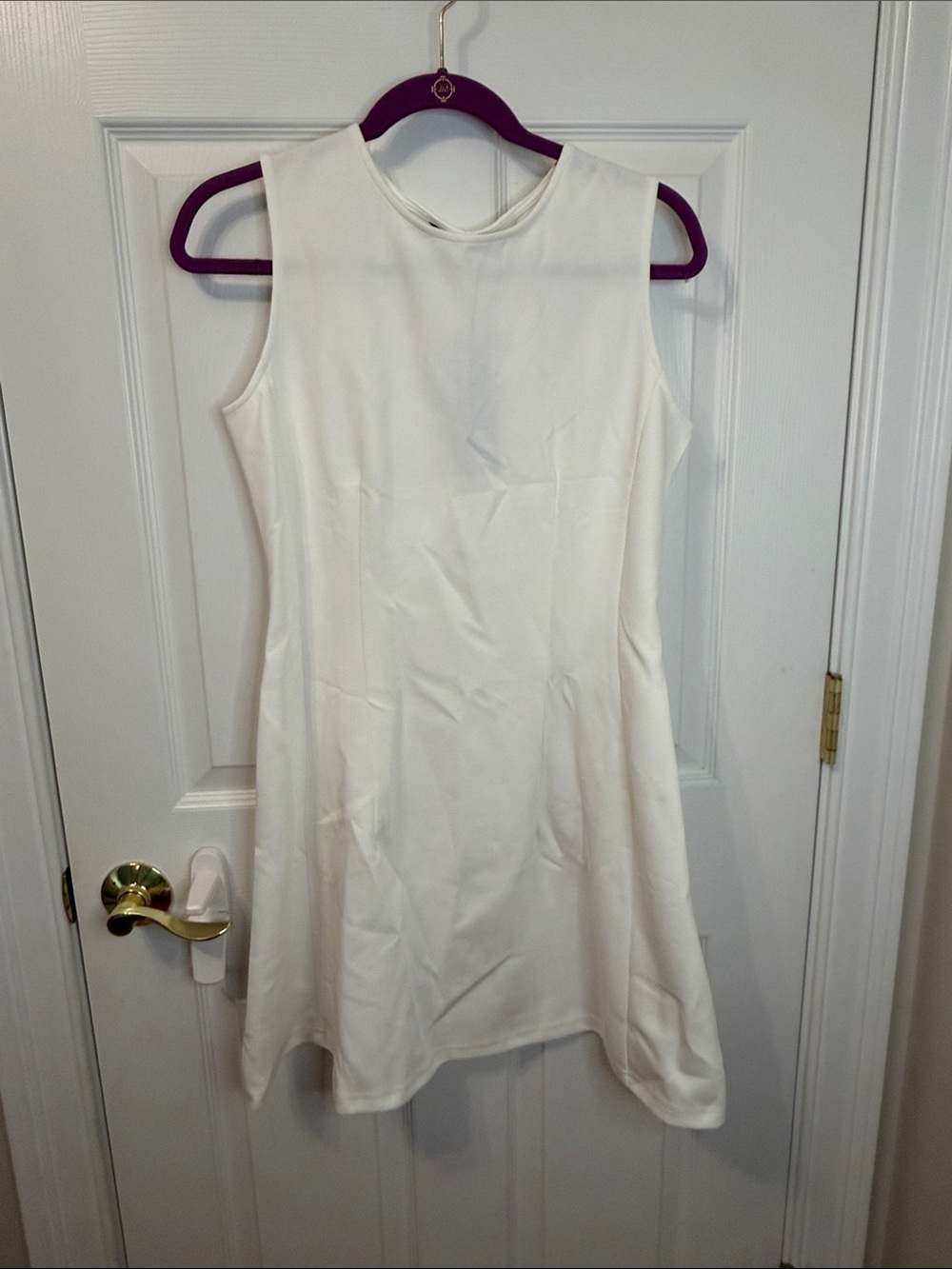 PrettyGarden Classic White Sleeveless Dress